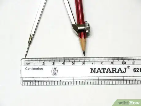 Imagem intitulada Construct an Isosceles Triangle Step 2