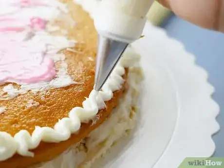 Imagem intitulada Defrost a Cake Step 5