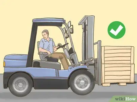 Imagem intitulada Lift a Heavy Object Safely Step 13