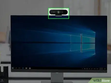 Imagem intitulada Install a Logitech Webcam Step 5