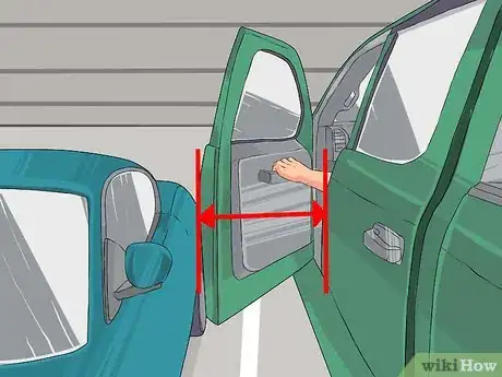 Imagem intitulada Reverse Into a Car Parking Space Step 5