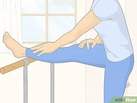 Imagem intitulada Get Your Leg Extension Step 6
