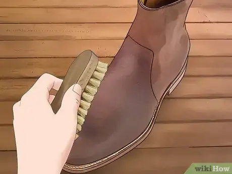 Imagem intitulada Dye Leather Boots Step 1