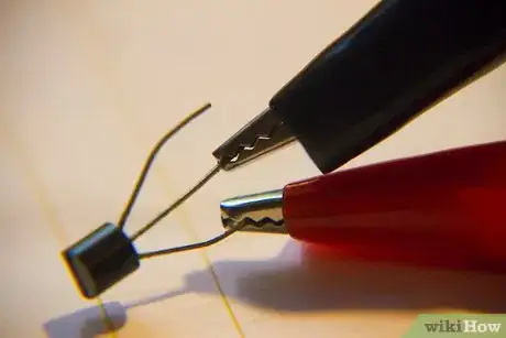 Imagem intitulada Test a Transistor Step 15