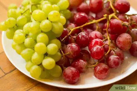Imagem intitulada Keep Grapes Fresh Step 2