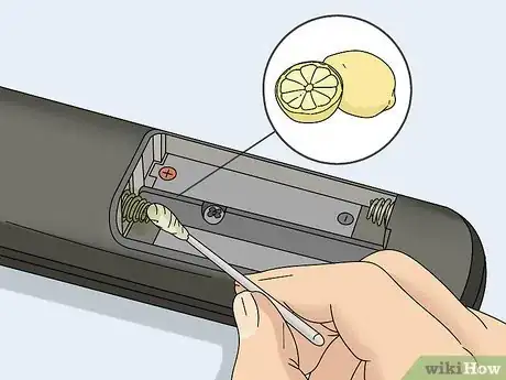 Imagem intitulada Repair a Remote Control Step 20