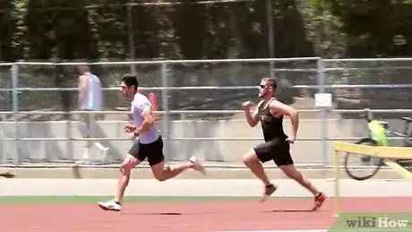 Imagem intitulada Sprint Faster Step 19
