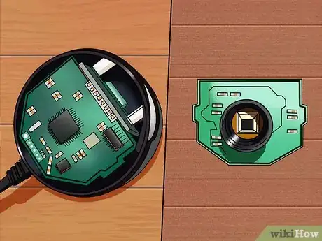 Imagem intitulada Make a Hidden Camera Step 2