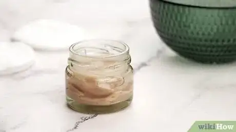 Imagem intitulada Make Homemade Foundation Step 17