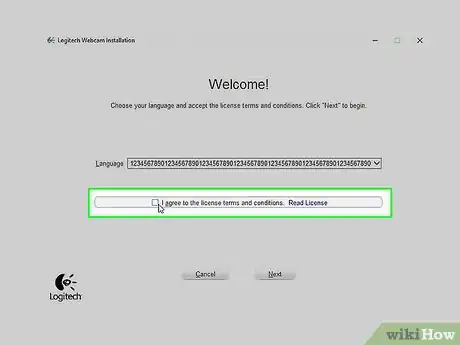 Imagem intitulada Install a Logitech Webcam Step 2