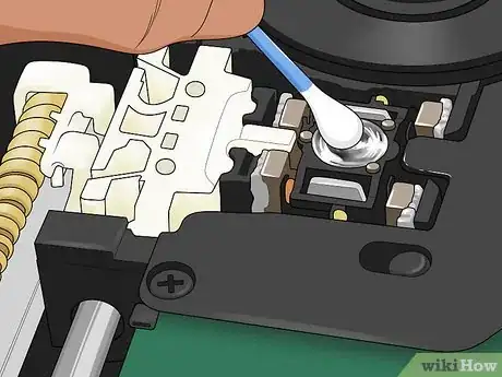 Imagem intitulada Clean a Game Disc Step 17