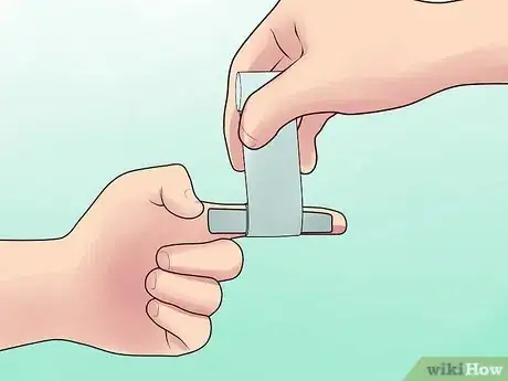 Imagem intitulada Splint a Finger Step 3