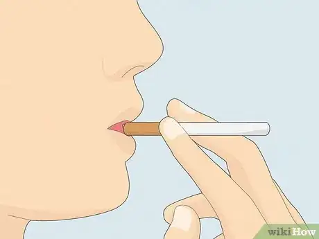 Imagem intitulada Light a Cigarette Step 1
