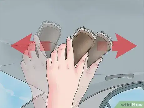 Imagem intitulada Clean a Car Ceiling Step 9