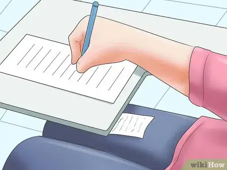 Imagem intitulada Cheat On a Test Step 5