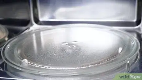 Imagem intitulada Clean a Microwave Step 9