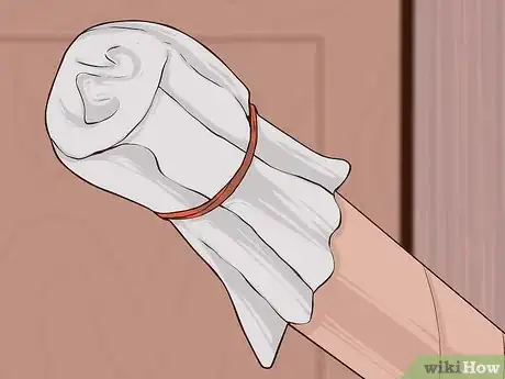 Imagem intitulada Smoke Without Getting Caught Step 15