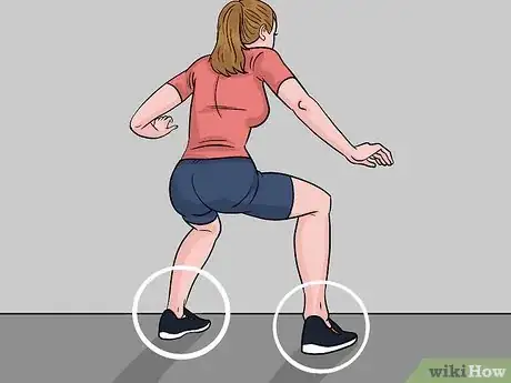 Imagem intitulada Duck Walk Step 2