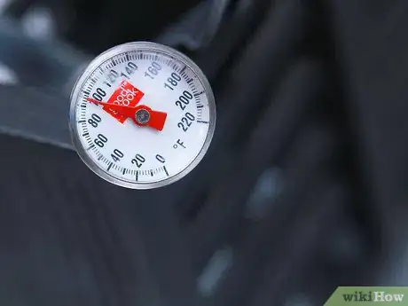 Imagem intitulada Check an Internal Meat Temperature Step 2