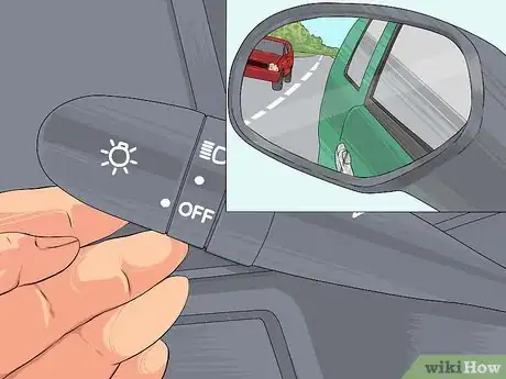 Imagem intitulada Reverse Into a Car Parking Space Step 1