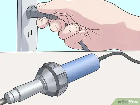 Imagem intitulada Weld Plastic Step 1