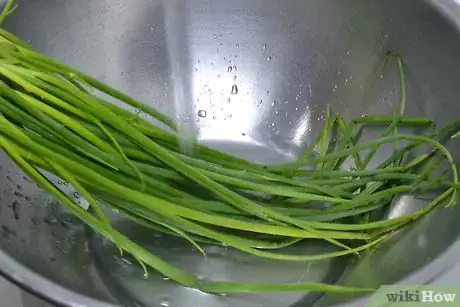 Imagem intitulada Store Chives Step 3