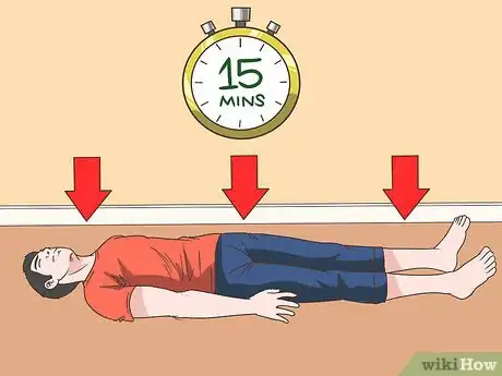 Imagem intitulada Faint Safely Step 8