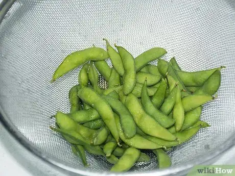 Imagem intitulada Cook Edamame Step 3