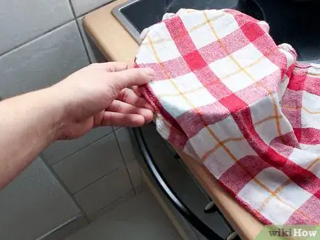 Imagem intitulada Make Dough Rise Faster Step 4