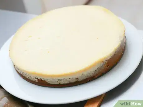 Imagem intitulada Remove Cheesecake from a Springform Pan Step 5