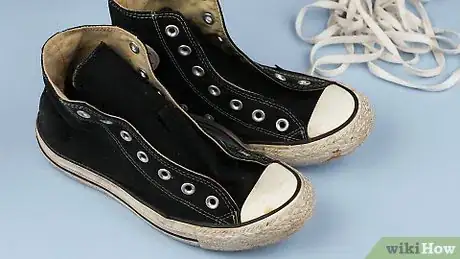 Imagem intitulada Clean Converse All Stars Step 11
