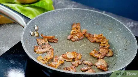Imagem intitulada Cook Cabbage and Potatoes Step 1
